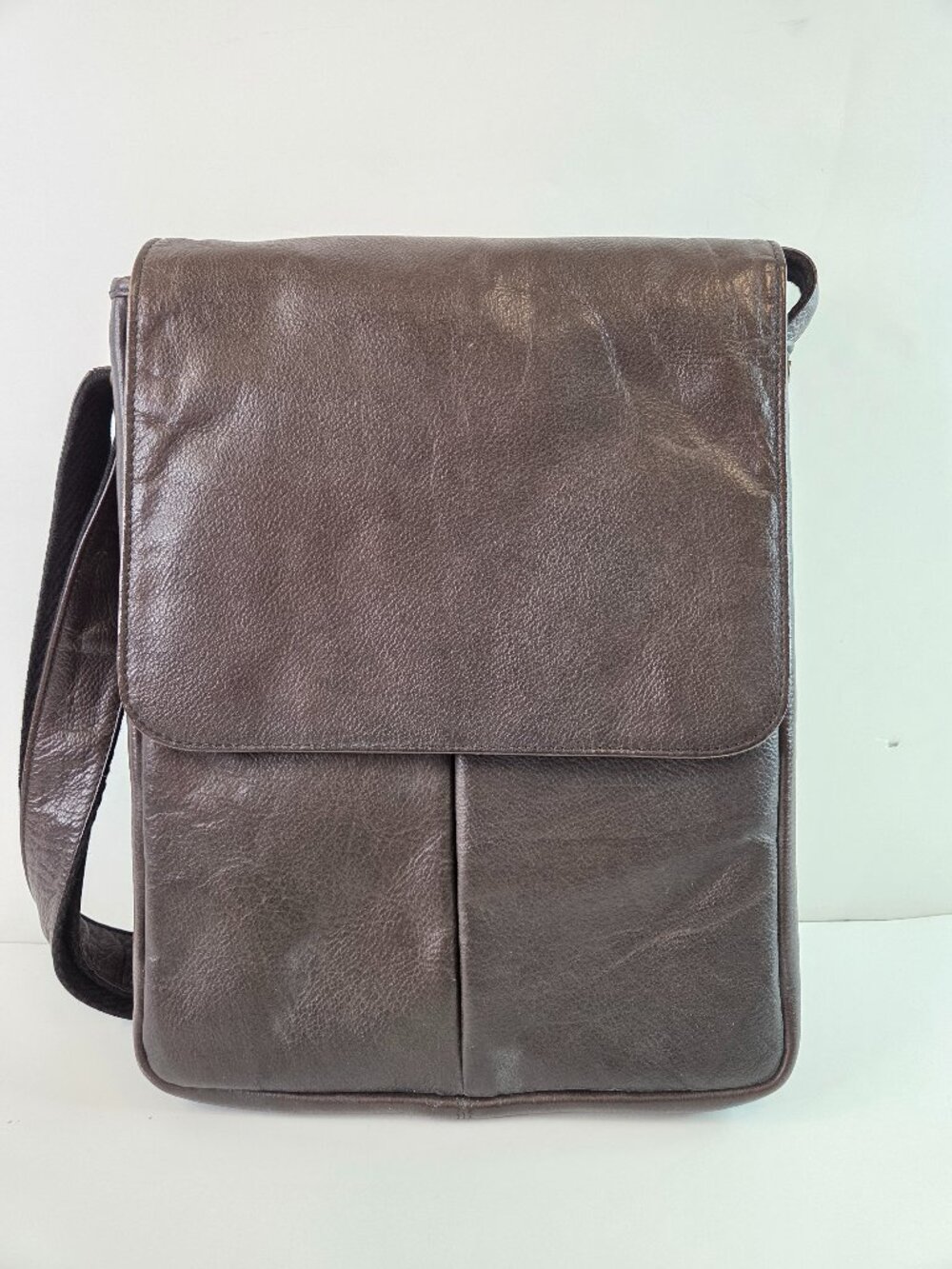 Vintage Bugatti Brown Leather Mens Messenger Bag Commuter Work Office
